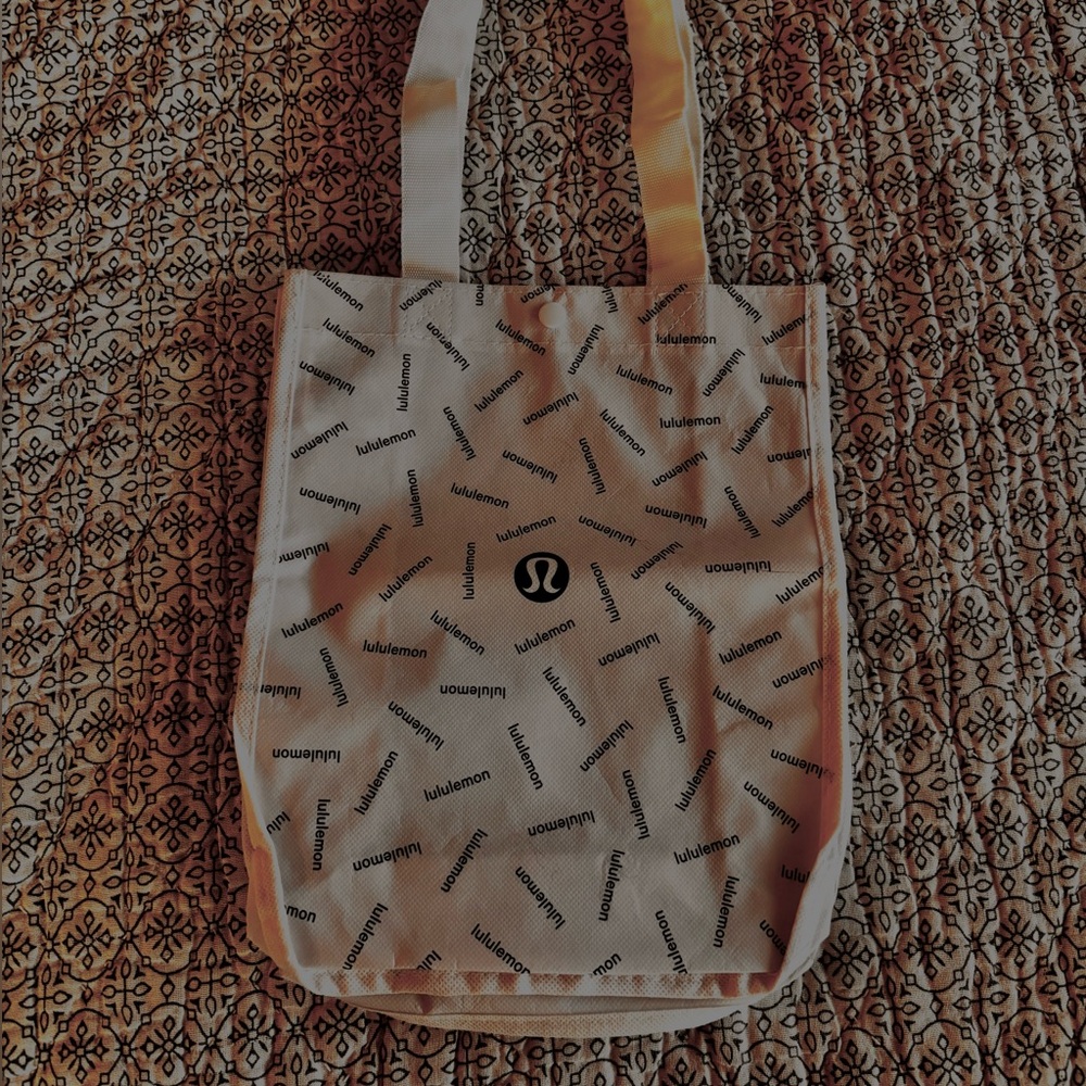 Lululemon Shopping Tote
